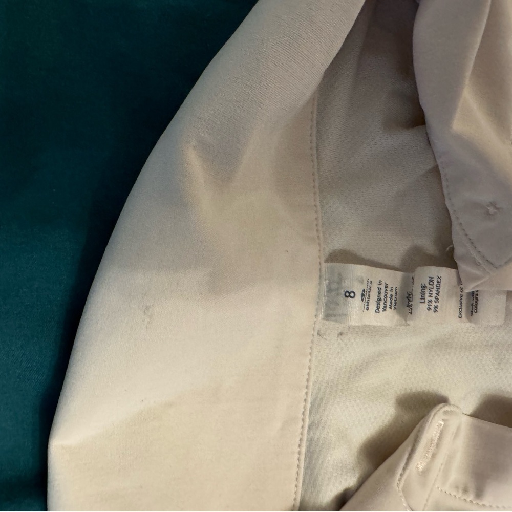 lululemon athletica Cream Button-Up Top Sz 8 - Picture 2 of 2